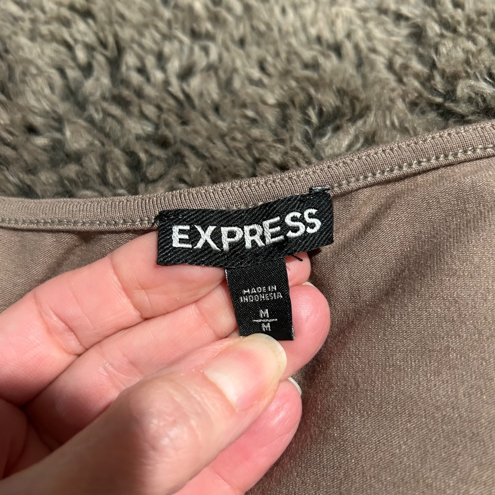 Express Sequin Tank Top - Picture 5 of 5